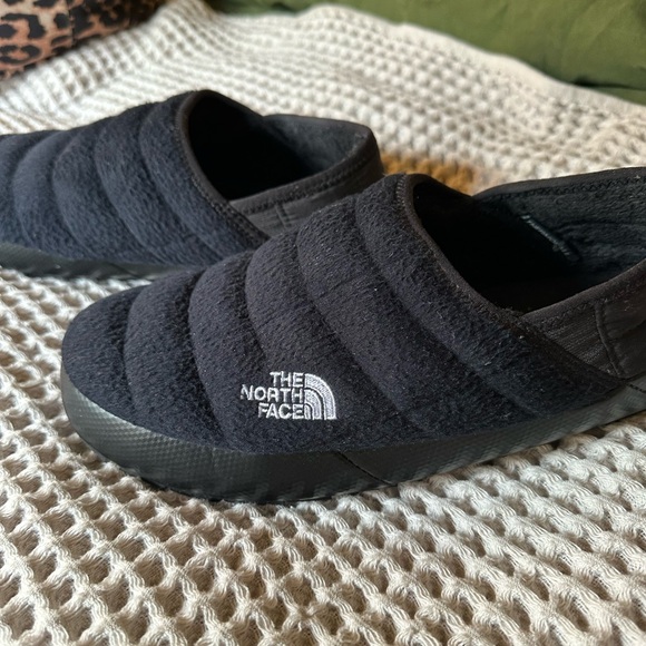 The North Face Transition Navy Mules - Picture 3 of 6